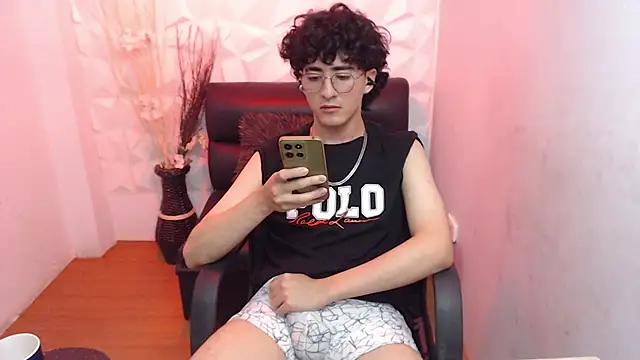 Elliot_23 Webcam show