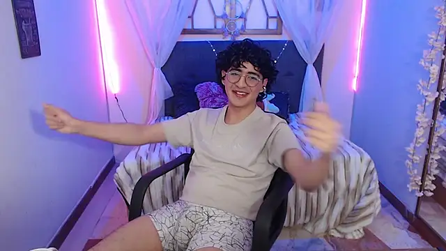 Elliot_23 webcam show