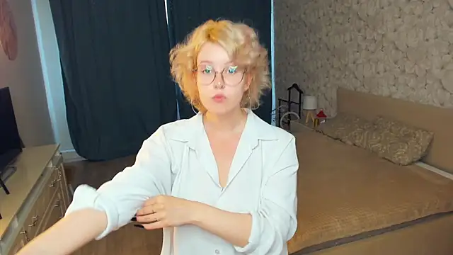 הופעת וובקאם של CarmelitaTruiolo