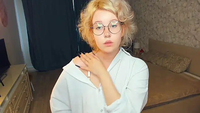 CarmelitaTruiolo's Webcam Show