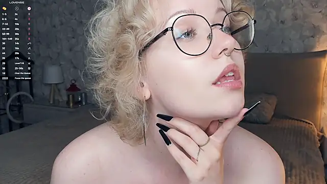 CarmelitaTruiolo's Webcam Show
