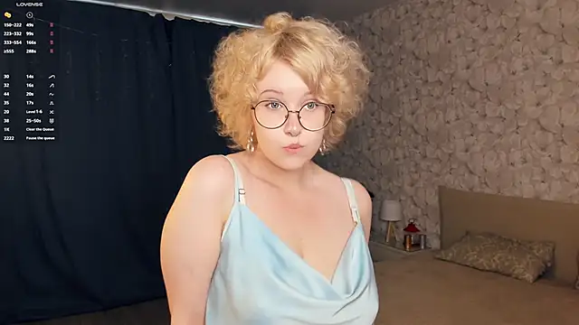 CarmelitaTruiolo's Webcam Show