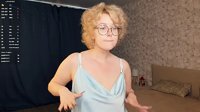 CarmelitaTruiolon Webbikameraesitys
