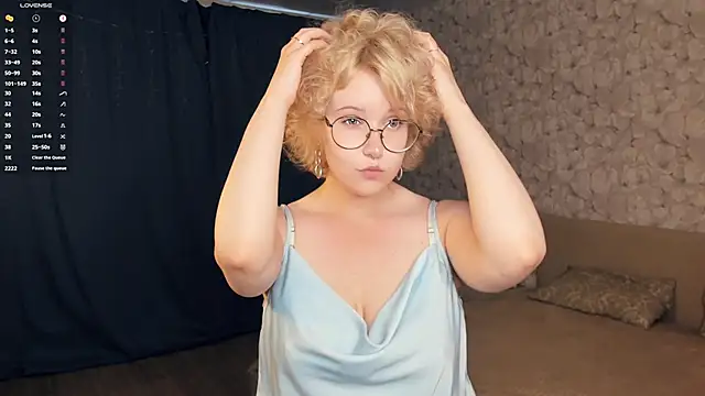 CarmelitaTruiolo's Webcam Show