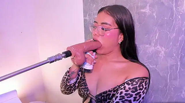 Show de pocahontaslatinaa na webcam