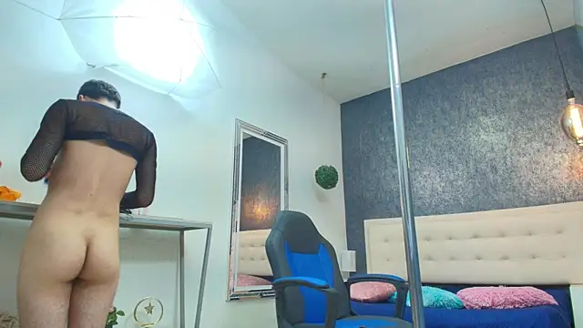 Show modela jeremy_delrey na web-kameri