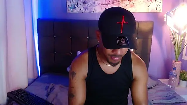 ethan_jons' Webcam Show