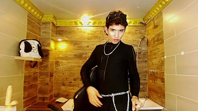 Zeus_Pire's Webcam Show