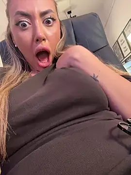 BabesGoWild Webcamshow