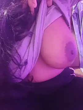 telugubigboobs__P Adlı Modelin Web Kamerası Şovu