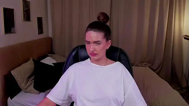 צ'אט XXX בשידור חי של Bella__Kallen