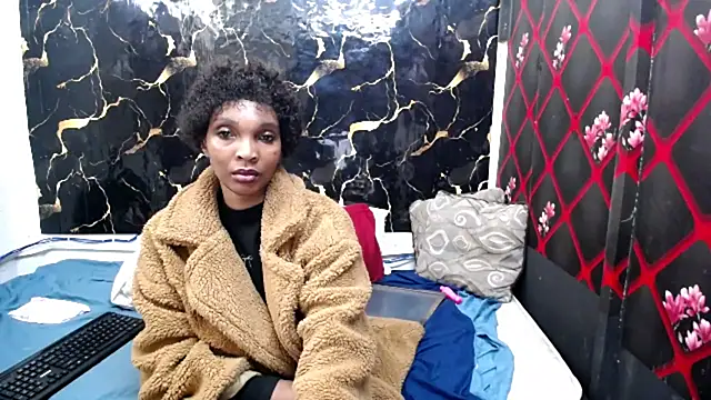 Caramelminxx_ Show in webcam