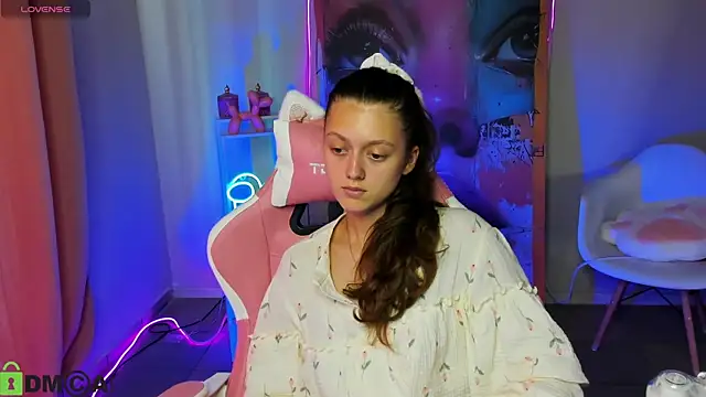 TunaHolli Live XXX-Chat