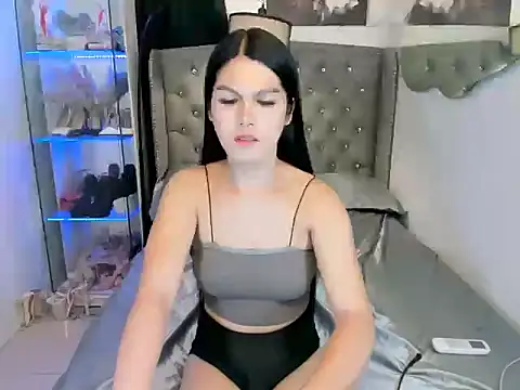 Lisa_empress Pertunjukan Webcam