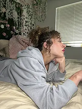 LyraCovee Webcam Show