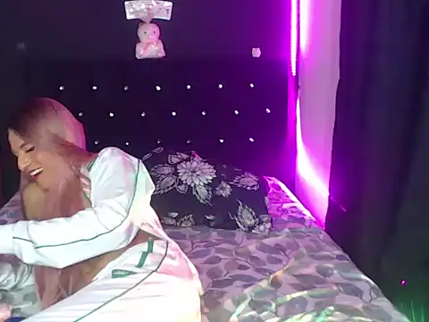 madame_kittyn Webbikameraesitys