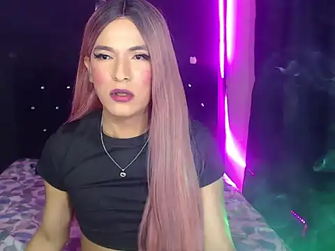 madame_kitty Show in webcam