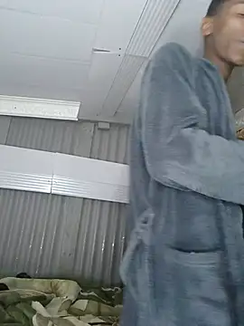 Pokazy przed kamerką – Lunchbar1307