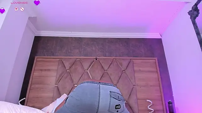 TaylorAndThalia Webcam Show
