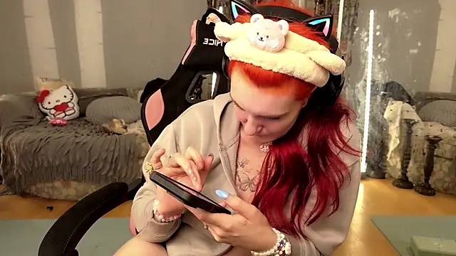 youngmilfBlossom's Webcam Show