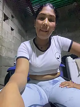 nina20xxxx's Webcam Show