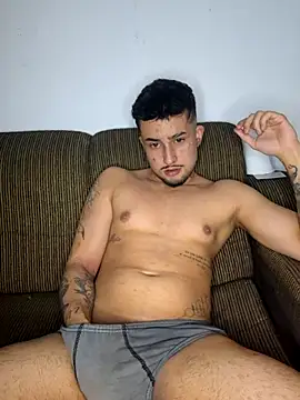 Boytranoroxa Webcam show