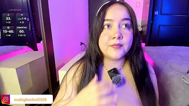 EvaBigBoobs Chat XXX in diretta