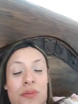 Chat XXX en directo de CynthiaMooree