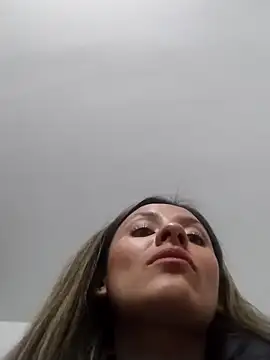 CynthiaMooreen Webbikameraesitys