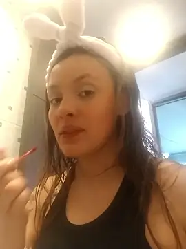 Chatroom XXX en direct de CynthiaMooree