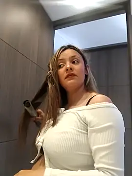 הופעת וובקאם של CynthiaMooree