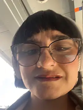 Aleja_B élő XXX-chatje