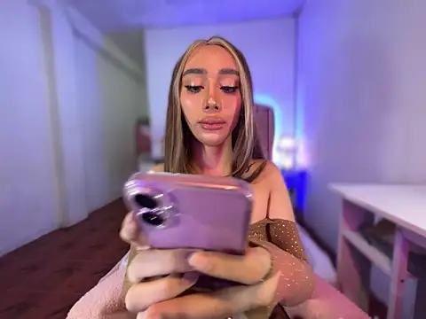 Sugar_holly69 Show Webcam