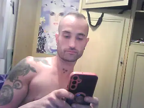 phanton29 Show in webcam