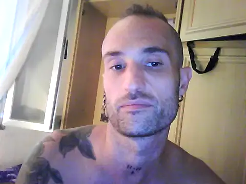 phanton29 Show in webcam