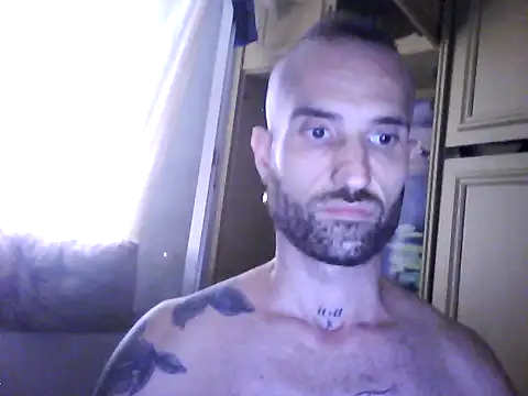 phanton29 Show in webcam
