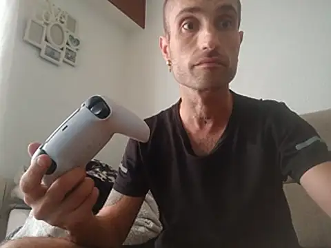 phanton29 Show in webcam