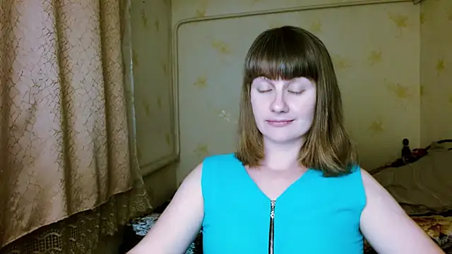 AlinaTailor Adlı Modelin Canlı XXX Sohbeti