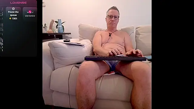 Show modela SinfulPulse69 na web-kameri