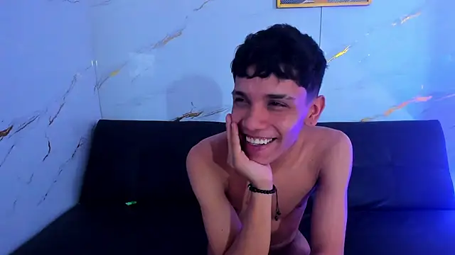 Litle_sweet_boys Show Webcam