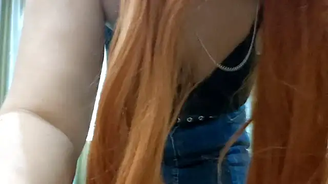 AriadnaKa Show in webcam