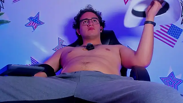 dylan_xxx1's Webcam Show