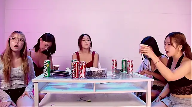 Velvet--girl webcam show