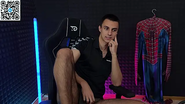 Hols_20 Show in webcam
