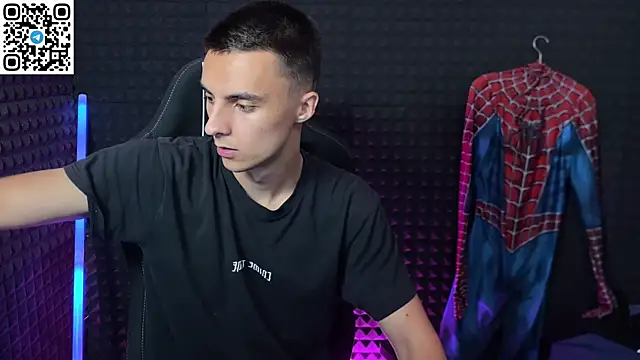 Вебкам-шоу Hols_20