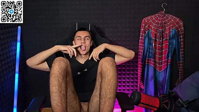 Вебкам-шоу Hols_20