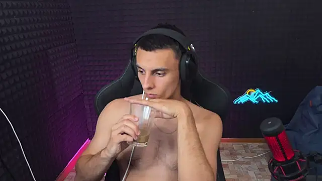 Вебкам-шоу Hols_20