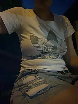 Hiddenleon's Live XXX Chat
