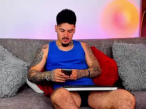 Austin_Rayne Show in webcam
