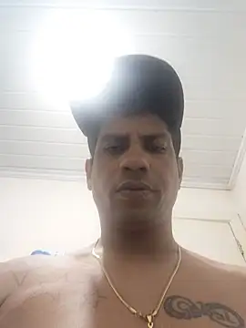 Show de paulogostoso25 na webcam
